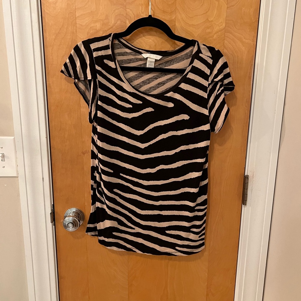 Zebra print t shirt - small